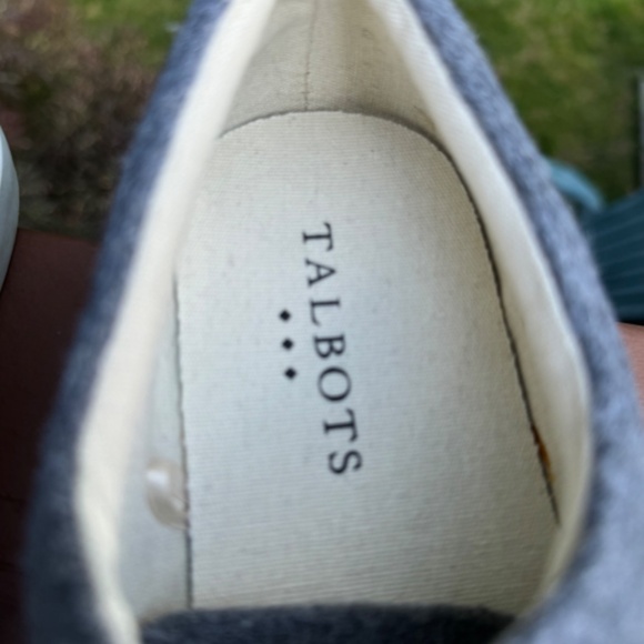 PRICE DROP!! TALBOTS Womens Gray Sneakers- NWT-NEVER WORN-size 7M - Picture 5 of 12